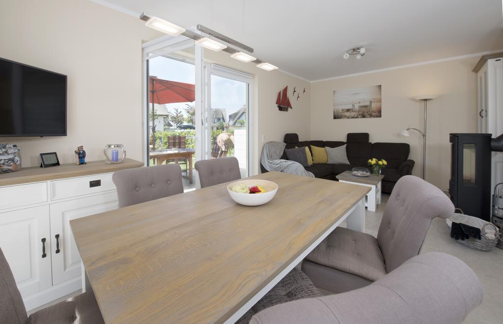 Ferienhaus Kuestensegler Breege Ngoại thất bức ảnh